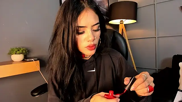 Snapshot of Giovanna_oliveira chatting on 01/13/25, 08:26 Giovanna oliveira online show from 01/13/25, 08:26