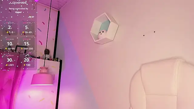 Snapshot of Giovanna_oliveira chatting on 02/07/25, 06:56 Giovanna oliveira online show from 02/07/25, 06:56