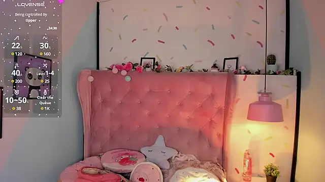 Snapshot of Giovanna_oliveira chatting on 02/09/25, 04:25 Giovanna oliveira online show from 02/09/25, 04:25