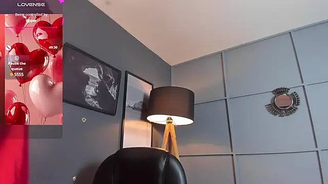 Snapshot of Giovanna_oliveira chatting on 02/12/25, 10:24 Giovanna oliveira online show from 02/12/25, 10:24