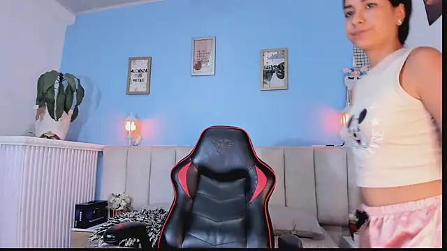 lyzzi smith01 online show from 01/22/25, 01:31