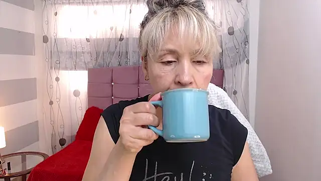 Snapshot of Afrodita_sg chatting on 02/06/25, 06:56 Afrodita sg online show from 02/06/25, 06:56