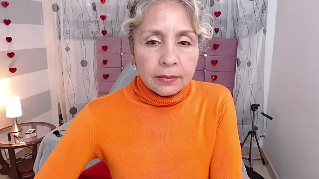 Snapshot of Afrodita_sg chatting on 02/21/25, 05:42 Afrodita sg online show from 02/21/25, 05:42