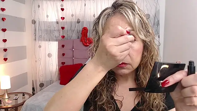 Snapshot of Afrodita_sg chatting on 03/06/25, 04:38 Afrodita sg online show from 03/06/25, 04:38