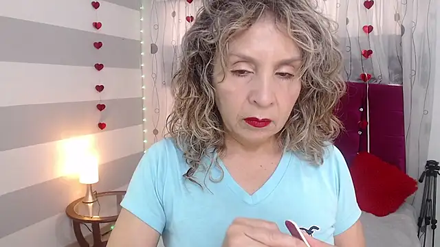 Snapshot of Afrodita_sg chatting on 11/03/25, 01:45 Afrodita sg online show from 11/03/25, 01:45