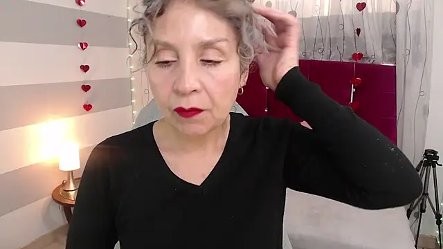 Snapshot of Afrodita_sg chatting on 11/14/25, 01:54 Afrodita sg online show from 11/14/25, 01:54