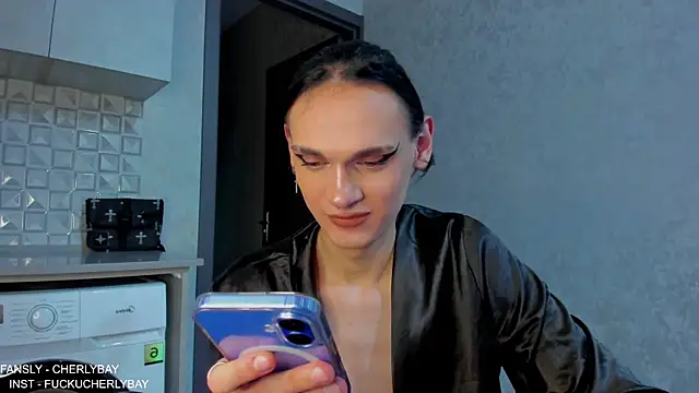 Snapshot of CHERLYBAY chatting on 12/20/25, 07:32 CHERLYBAY online show from 12/20/25, 07:32