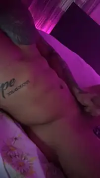 moody1996- online show from 12/25/24, 01:09