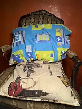 moody1996- online show from 11/18/25, 11:15