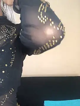 niccki3 online show from 12/20/24, 07:22