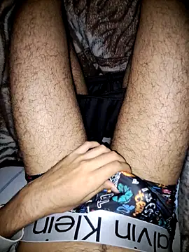 Snapshot of tall_nangu chatting on 11/22/25, 05:23 tall nangu online show from 11/22/25, 05:23