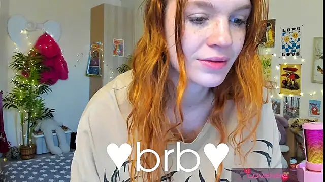 Snapshot of Sunny_Elly chatting on 04/19/26, 06:24 Sunny Elly online show from 04/19/26, 06:24