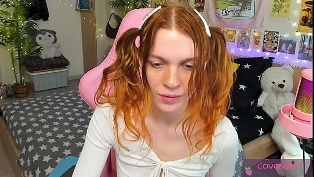 Snapshot of Sunny_Elly chatting on 04/23/26, 12:29 Sunny Elly online show from 04/23/26, 12:29