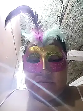 Snapshot of Lucky-hot-girls chatting on 11/04/25, 03:05 Lucky-hot-girls online show from 11/04/25, 03:05