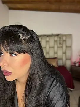 Alexa Miss online show from 11/12/25, 07:13