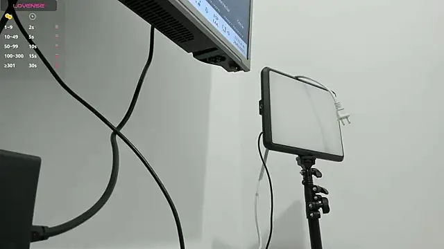 Snapshot of atenea_erotic chatting on 02/20/25, 06:13 atenea erotic online show from 02/20/25, 06:13