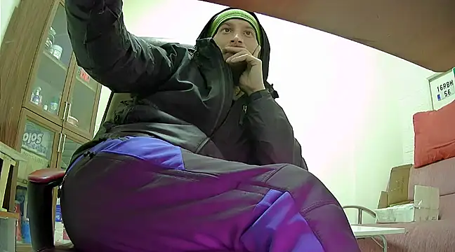 hardbigcock16 online show from 02/13/25, 01:37