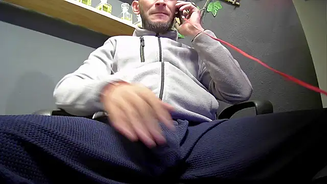 hardbigcock16 online show from 10/16/25, 06:36