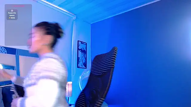 paulinabarnett- online show from 02/27/25, 11:52