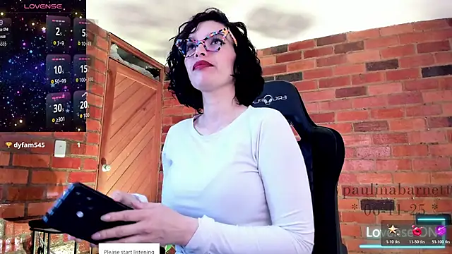 paulinabarnett- online show from 11/06/25, 02:51