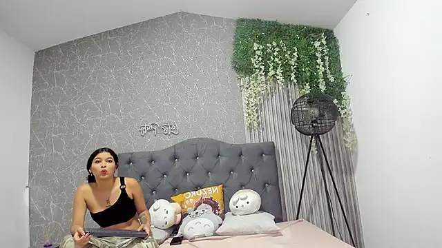 Snapshot of JustiinJazmin chatting on 02/11/25, 06:22 JustiinJazmin online show from 02/11/25, 06:22