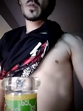 Snapshot of helloongg chatting on 11/04/25, 06:01 helloongg online show from 11/04/25, 06:01