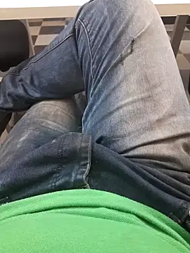 Snapshot of Long_Laster chatting on 12/09/24, 11:26 Long Laster online show from 12/09/24, 11:26