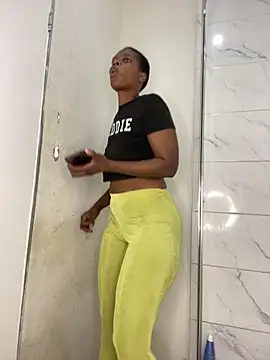 Cocowett online show from 12/18/25, 05:57