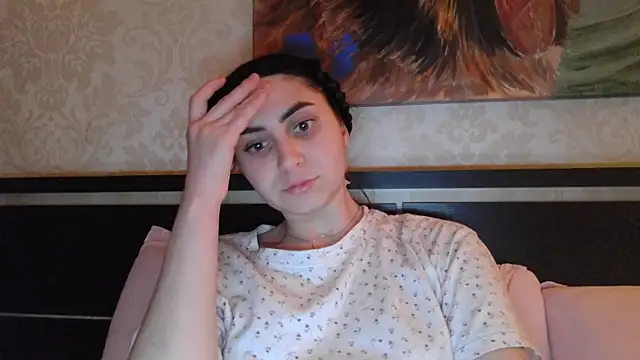 Snapshot of Kashtanka_ chatting on 02/13/25, 08:24 Kashtanka online show from 02/13/25, 08:24