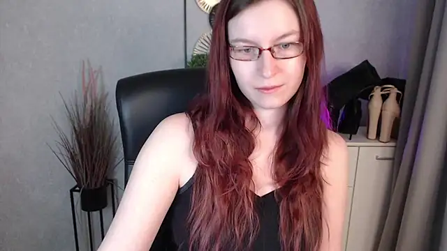 emmaxDelight online show from 02/16/26, 06:31