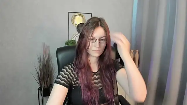 emmaxDelight online show from 04/16/26, 05:19