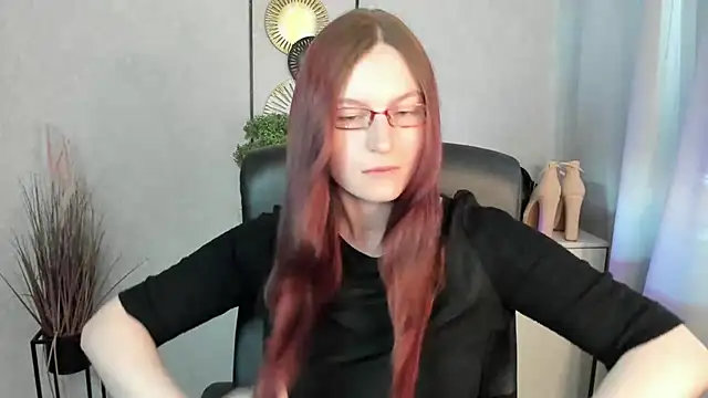 Snapshot of emmaxDelight chatting on 06/25/26, 05:23 emmaxDelight online show from 06/25/26, 05:23