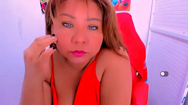 victoria love89 online show from 12/21/25, 02:08