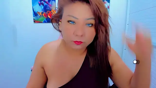 Snapshot of victoria_love89 chatting on 06/14/26, 02:24 victoria love89 online show from 06/14/26, 02:24