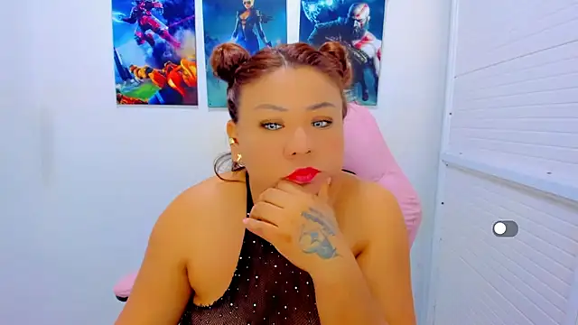 Snapshot of victoria_love89 chatting on 06/19/26, 02:27 victoria love89 online show from 06/19/26, 02:27