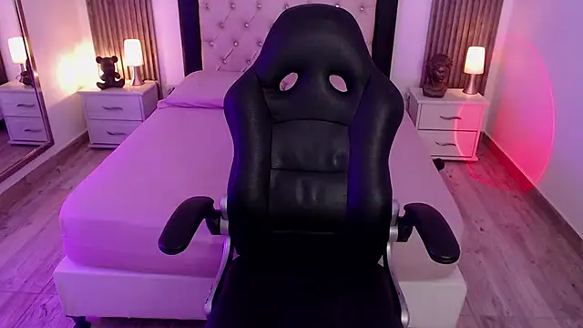 zoe jones13 online show from 09/16/25, 03:18