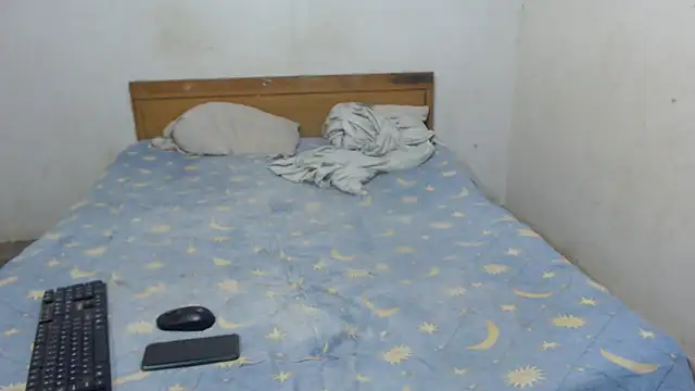 KateAndSimon online show from 02/09/25, 03:01