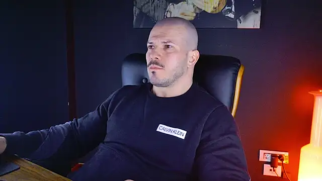 AngeloEric online show from 01/11/25, 04:25