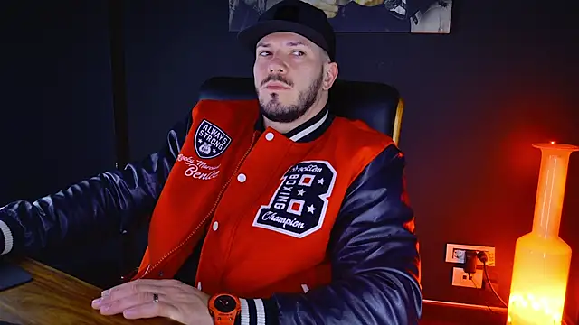 AngeloEric online show from 02/04/25, 05:21