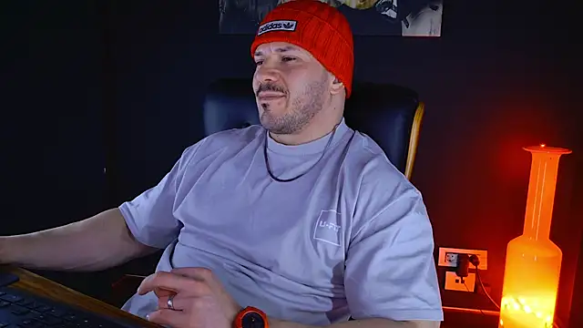 AngeloEric online show from 02/09/25, 03:56