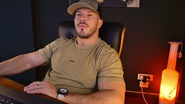 AngeloEric online show from 10/30/25, 02:07