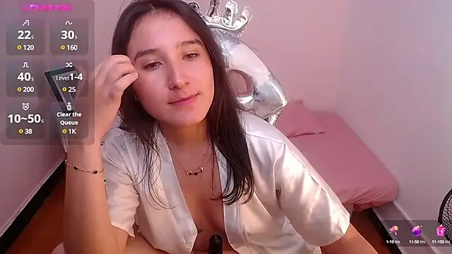 Snapshot of sweetyy_lollipop chatting on 12/31/24, 08:45 sweetyy lollipop online show from 12/31/24, 08:45