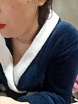 jijijoudia online show from 01/20/25, 11:02