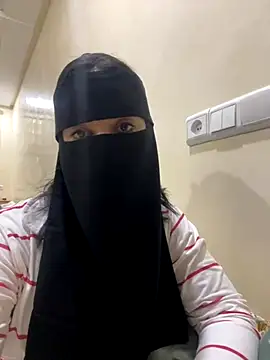 jijijoudia online show from 09/29/25, 11:31