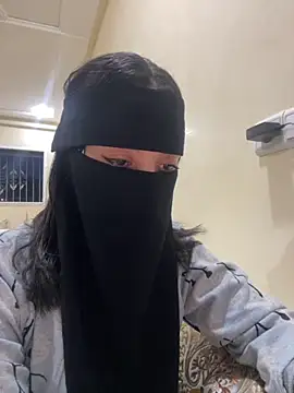 jijijoudia online show from 10/27/25, 06:01