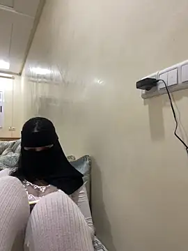 jijijoudia online show from 11/06/25, 01:39