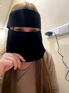 jijijoudia online show from 11/11/25, 12:10