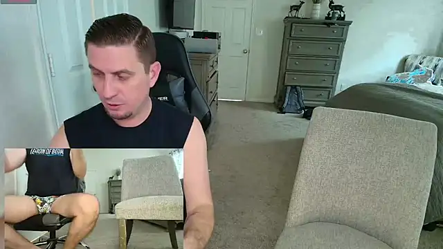 Snapshot of YourAvgNeighbors chatting on 02/25/26, 07:56 YourAvgNeighbors online show from 02/25/26, 07:56