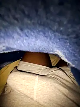 Snapshot of RovingAlcove chatting on 03/21/26, 02:05 RovingAlcove online show from 03/21/26, 02:05