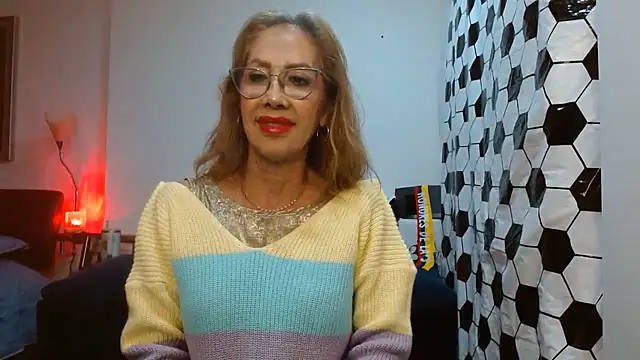 Snapshot of Canelita28 chatting on 06/29/26, 12:39 Canelita28 online show from 06/29/26, 12:39